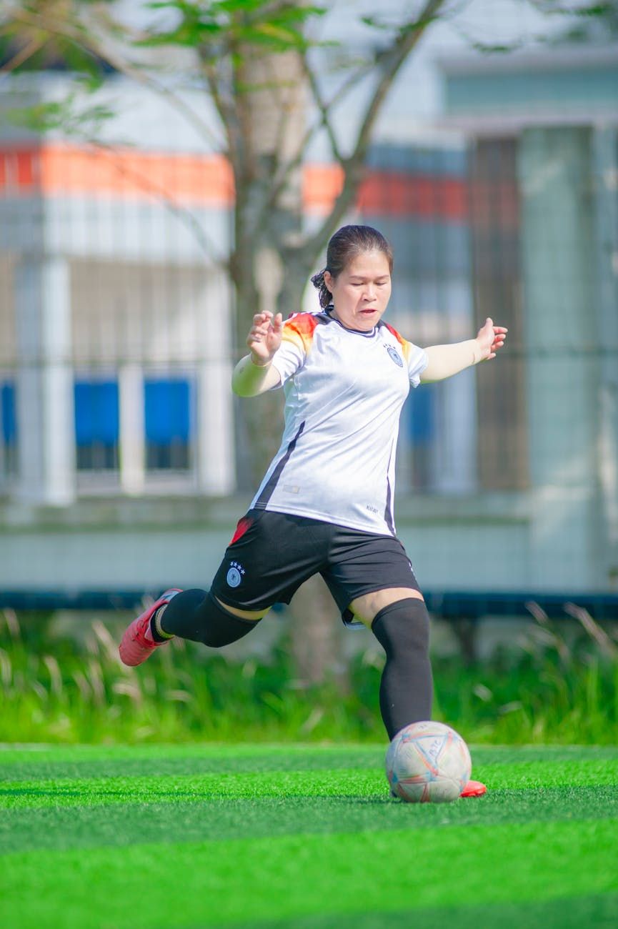 数字洪流中的共鸣_博彩社区生态探秘与趋势展望 深度解析